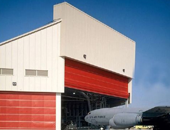 機庫門